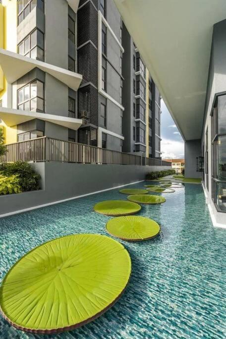 Cozy Mayfair Homestay Puchong Bagian luar foto